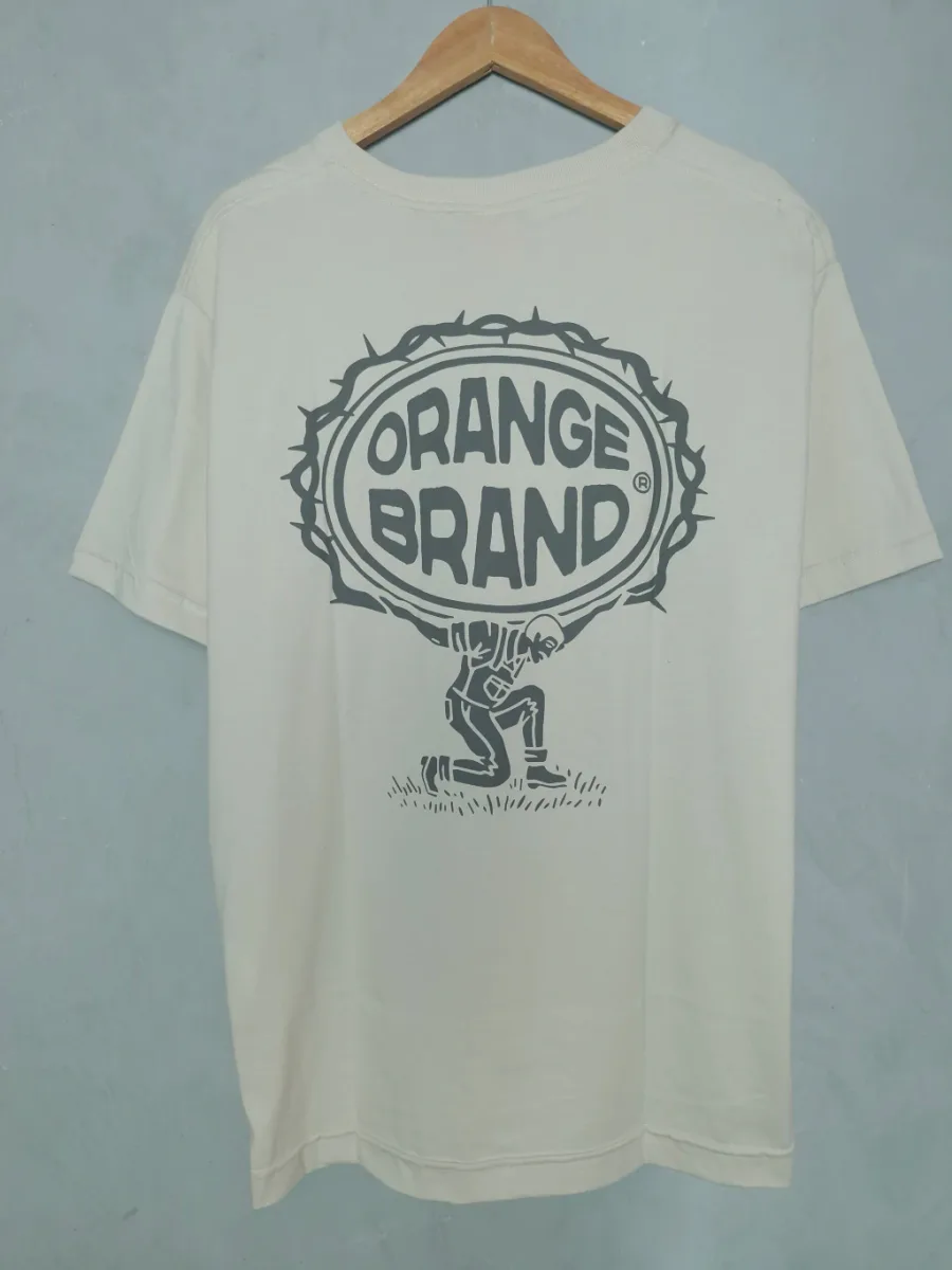 Camiseta Crafted Orange Worker, ângulo 1 de 3